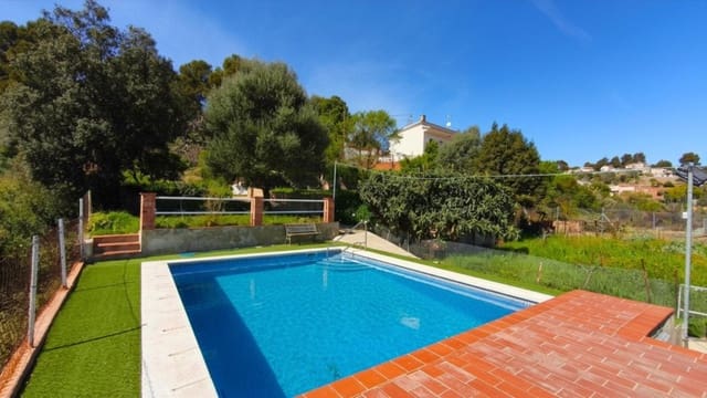 2 soverom Villa til salgs i Olesa de Montserrat med svømmebasseng - € 295 000 (Ref: 9873162)