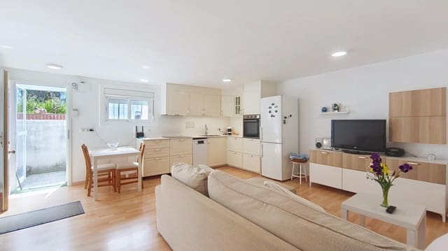 2 soverom Villa til salgs i Olesa de Montserrat med svømmebasseng - € 295 000 (Ref: 9873162)