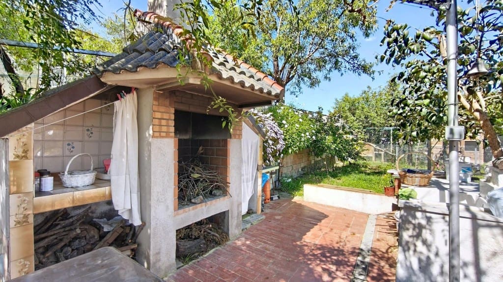 2 soverom Villa til salgs i Olesa de Montserrat med svømmebasseng - € 295 000 (Ref: 9873162)