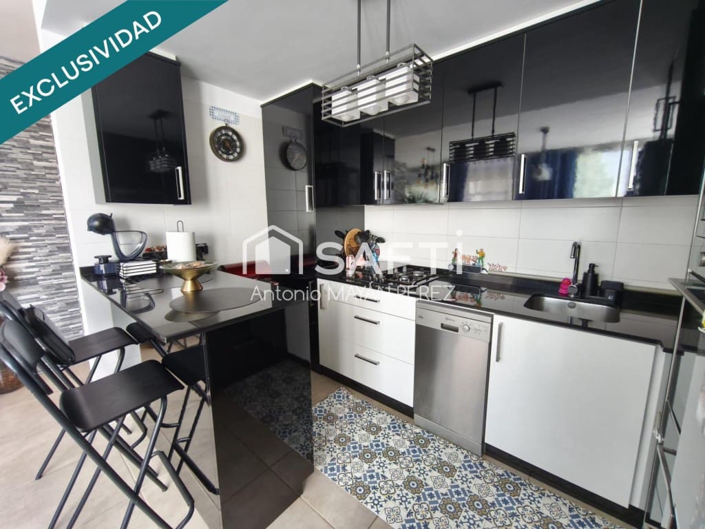 3 bedroom Apartment for sale in Ribeira with garage - € 189,000 (Ref: 9873163)