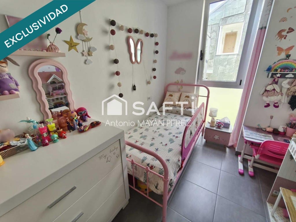 3 bedroom Apartment for sale in Ribeira with garage - € 189,000 (Ref: 9873163)
