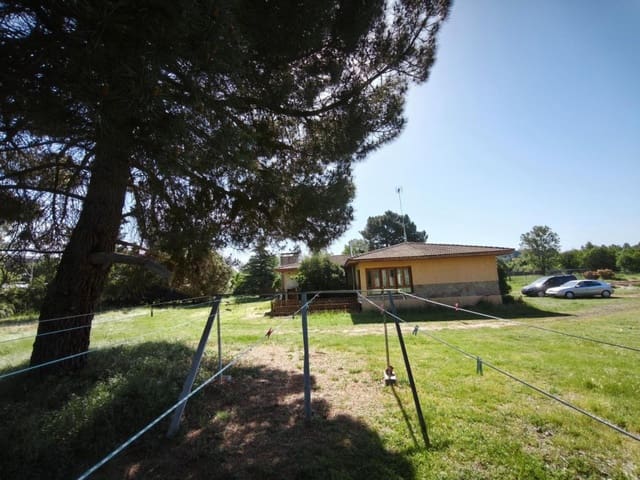 5 soverom Villa til salgs i San Andrés del Rabanedo med svømmebasseng garasje - € 325 000 (Ref: 9873167)