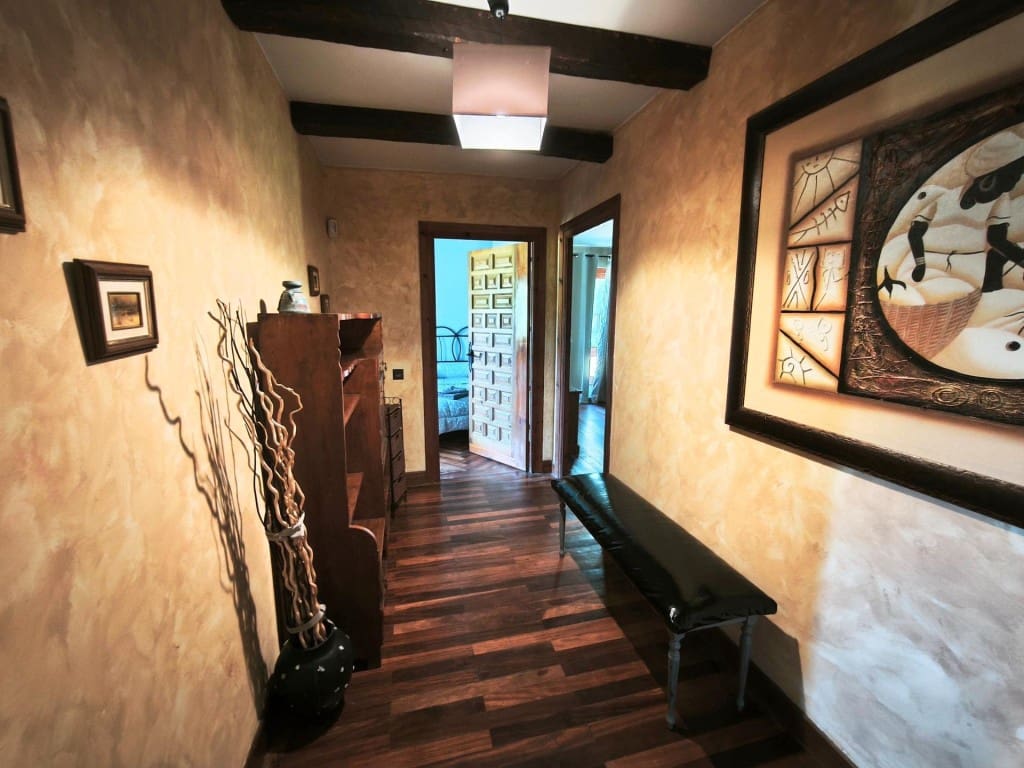 5 soverom Villa til salgs i San Andres del Rabanedo med svømmebasseng garasje - € 325 000 (Ref: 9873167)