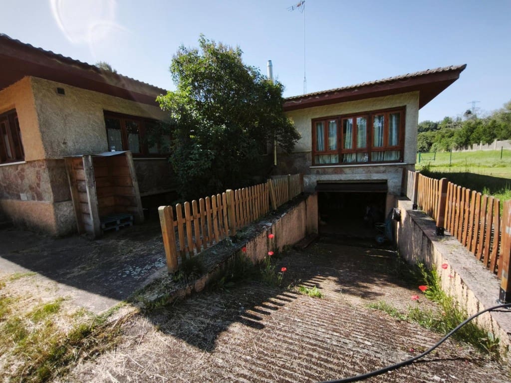 5 soverom Villa til salgs i San Andres del Rabanedo med svømmebasseng garasje - € 325 000 (Ref: 9873167)