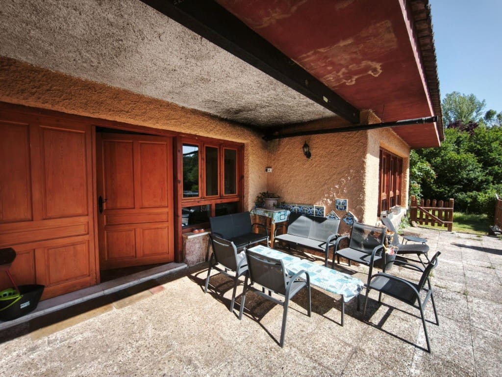5 soverom Villa til salgs i San Andres del Rabanedo med svømmebasseng garasje - € 325 000 (Ref: 9873167)
