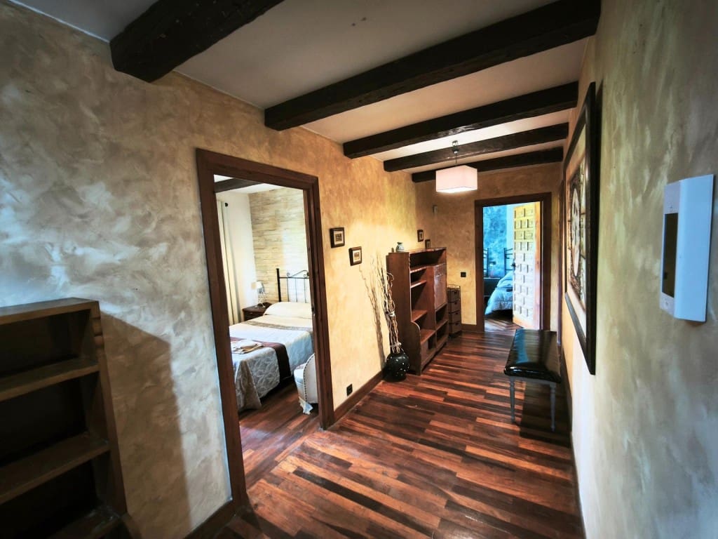 5 soverom Villa til salgs i San Andres del Rabanedo med svømmebasseng garasje - € 325 000 (Ref: 9873167)