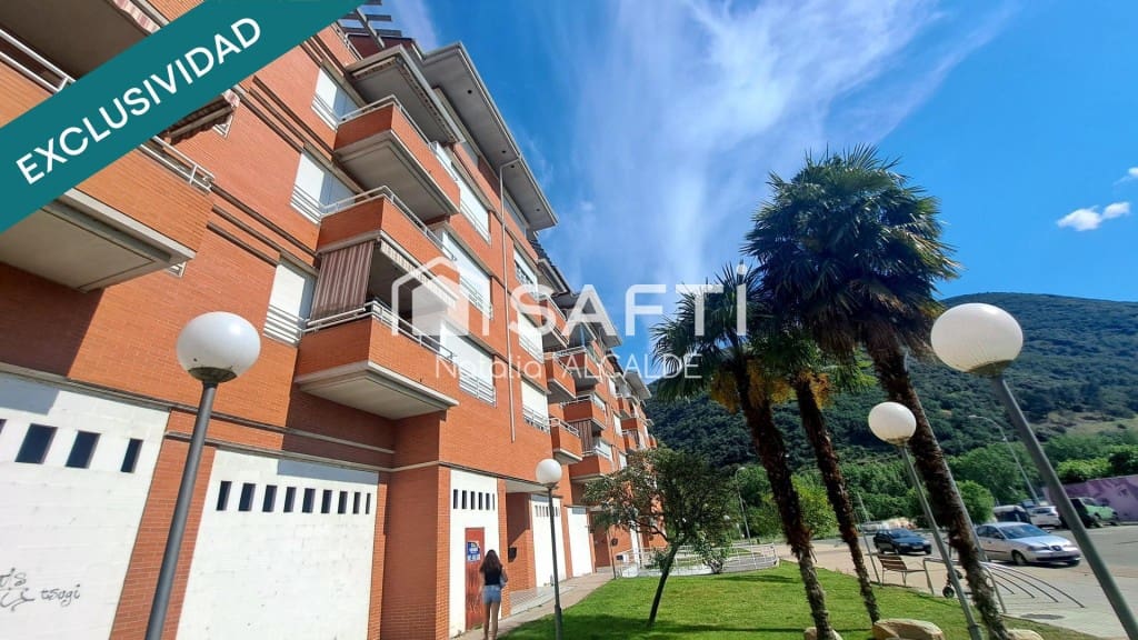3 bedroom Apartment for sale in Ponferrada with garage - € 135,000 (Ref: 9875966)