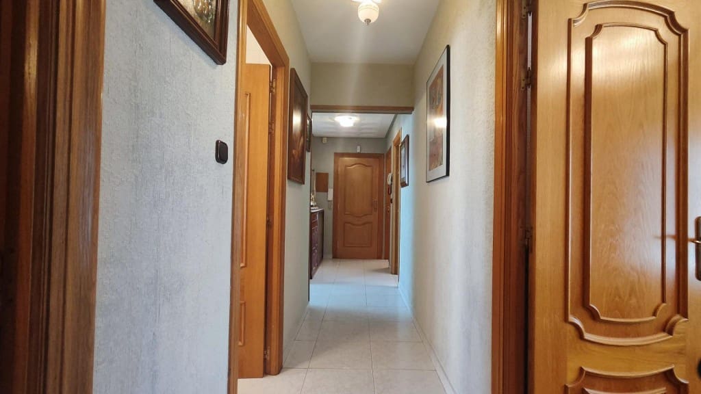 Office for sale in Leon city - € 290,000 (Ref: 9875967)