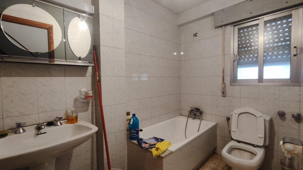 Office for sale in Leon city - € 290,000 (Ref: 9875967)