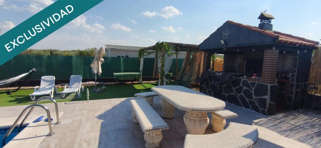 3 bedroom Villa for sale in Yuncos - € 299,000 (Ref: 9875968)