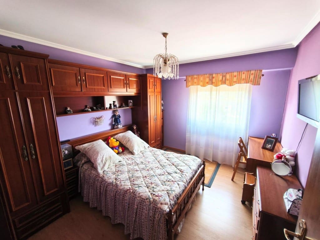 5 bedroom Villa for sale in San Andres del Rabanedo with pool garage - € 400,000 (Ref: 9875970)