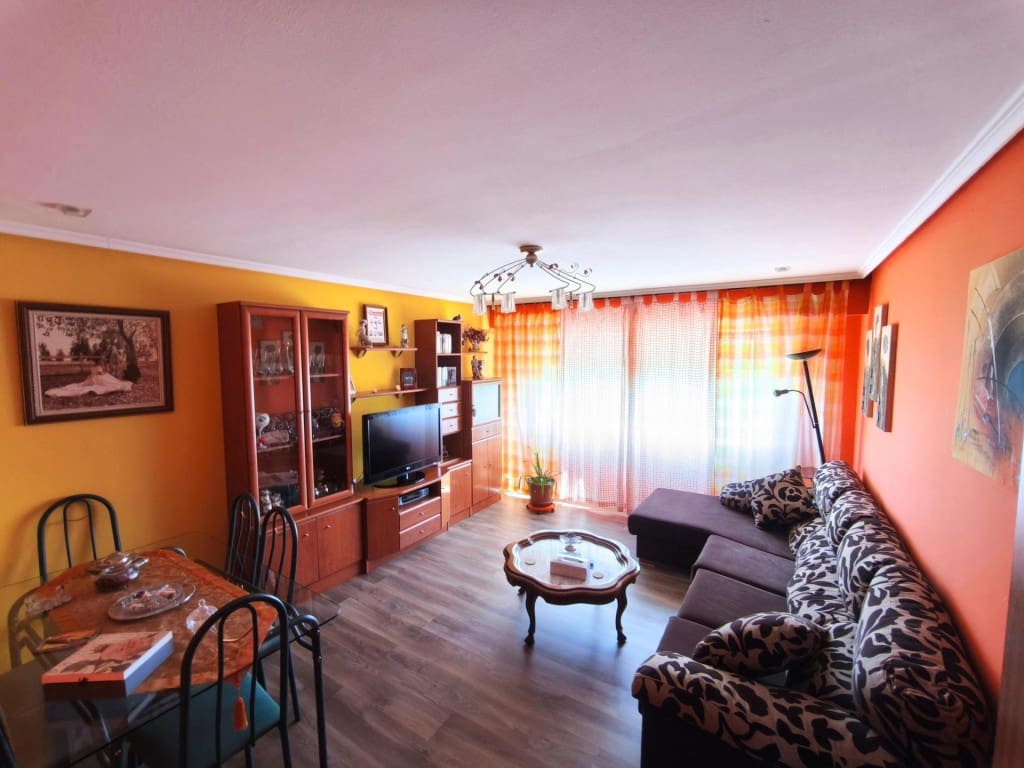 5 bedroom Villa for sale in San Andres del Rabanedo with pool garage - € 400,000 (Ref: 9875970)