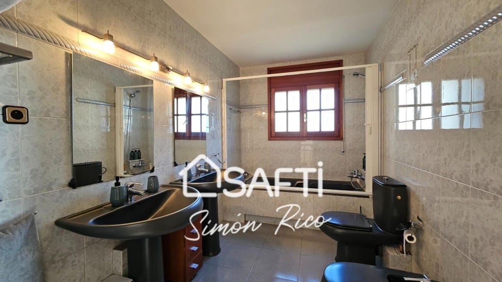 5 soveværelse Villa til salg i Cervello med swimmingpool garage - € 790.000 (Ref: 9878253)