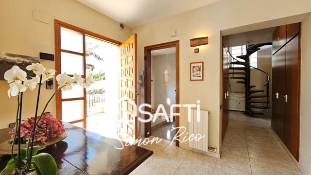 5 soveværelse Villa til salg i Cervelló med swimmingpool garage - € 790.000 (Ref: 9878253)