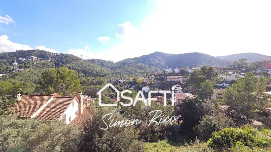 5 soveværelse Villa til salg i Cervello med swimmingpool garage - € 790.000 (Ref: 9878253)