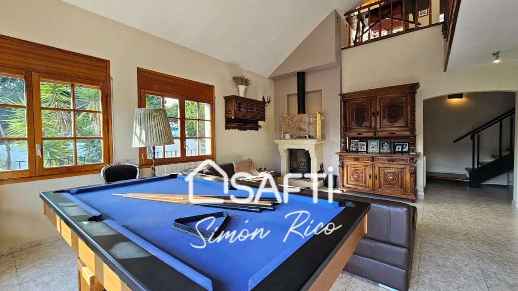 5 soveværelse Villa til salg i Cervello med swimmingpool garage - € 790.000 (Ref: 9878253)