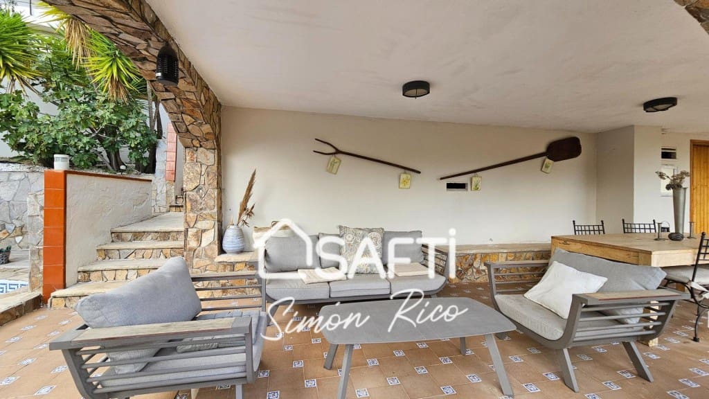5 soveværelse Villa til salg i Cervello med swimmingpool garage - € 790.000 (Ref: 9878253)
