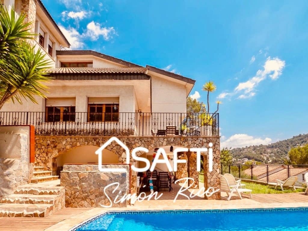 5 soveværelse Villa til salg i Cervello med swimmingpool garage - € 790.000 (Ref: 9878253)