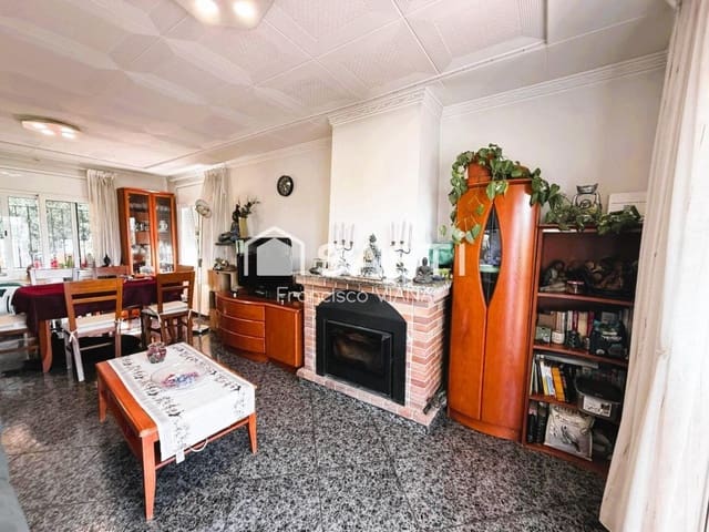 4 soveværelse Villa til salg i Tordera med garage - € 254.000 (Ref: 9878254)