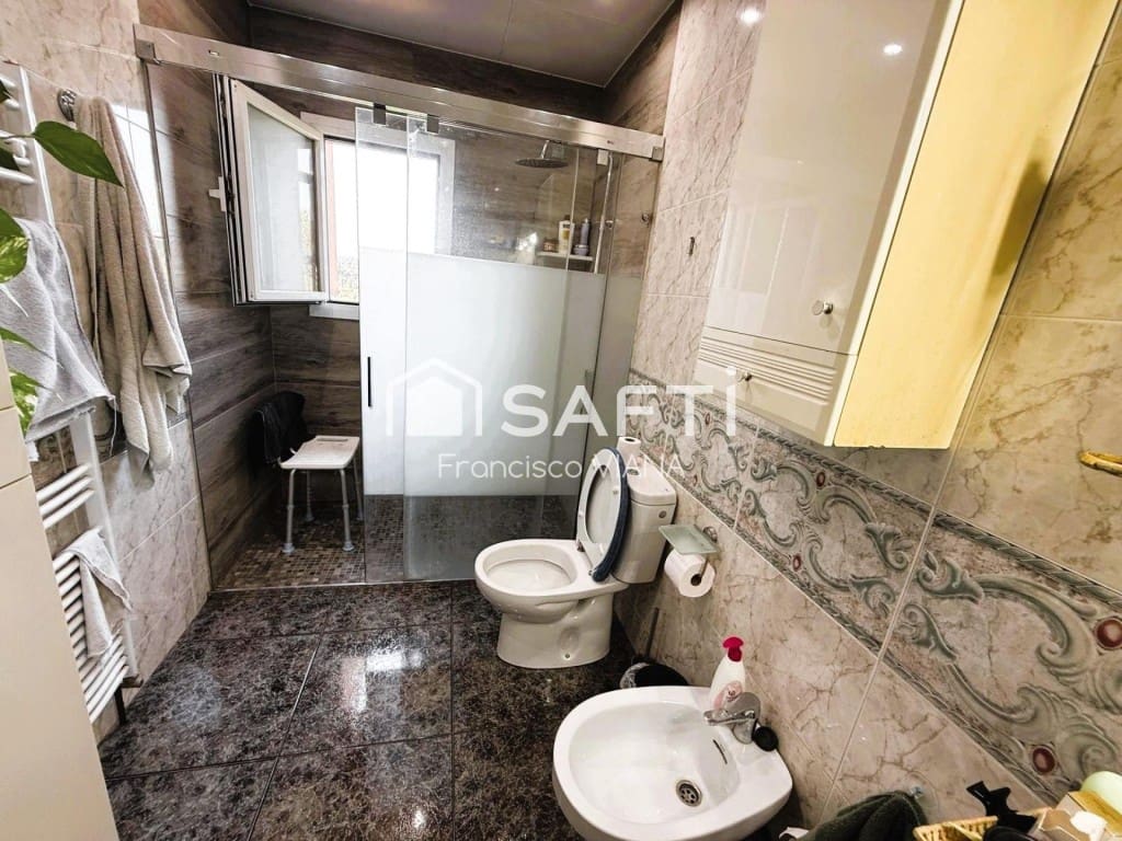 4 soveværelse Villa til salg i Tordera med garage - € 254.000 (Ref: 9878254)