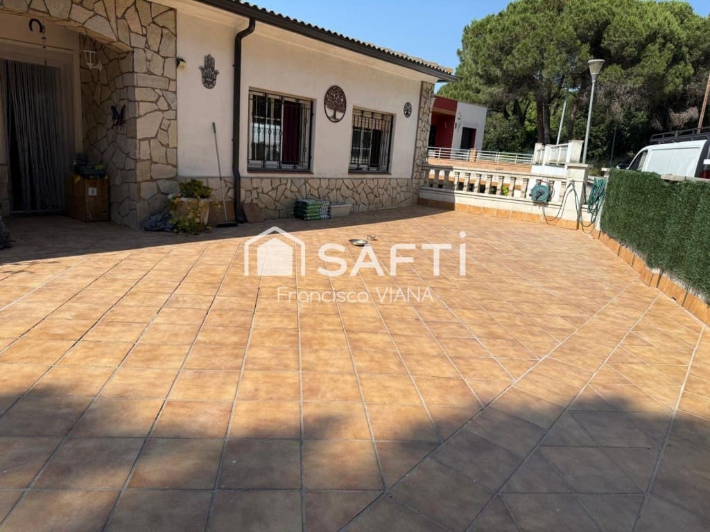 4 soveværelse Villa til salg i Tordera med garage - € 254.000 (Ref: 9878254)