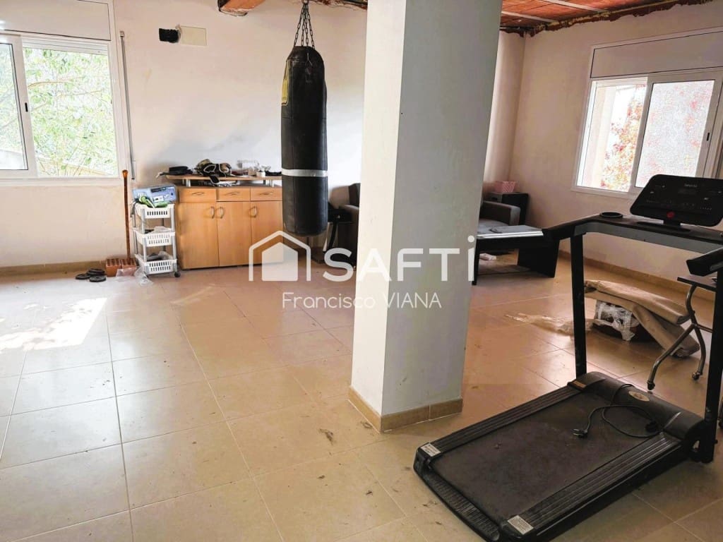 4 soveværelse Villa til salg i Tordera med garage - € 254.000 (Ref: 9878254)