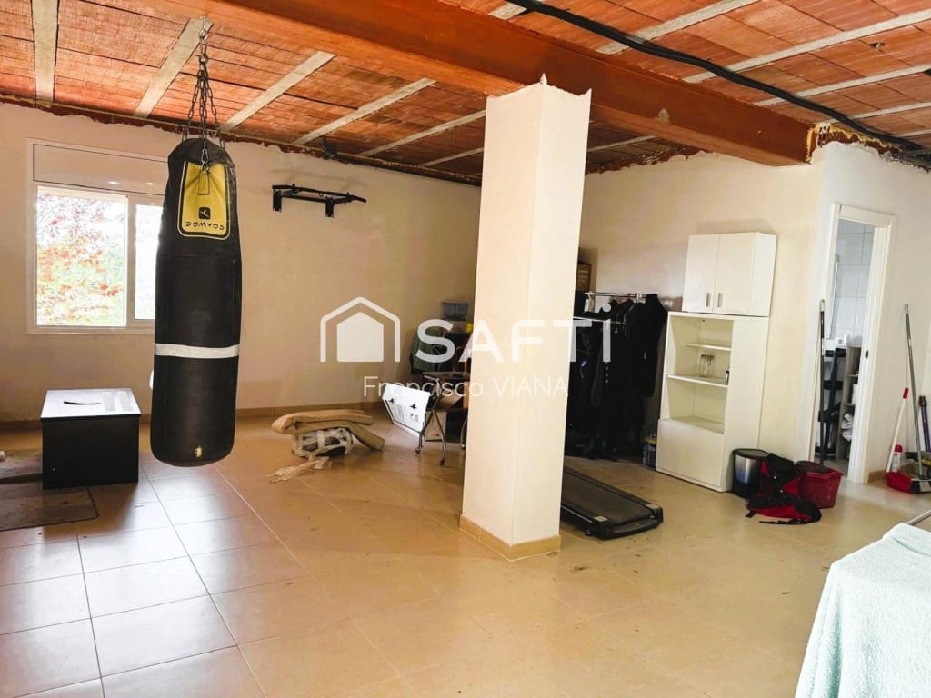 4 soveværelse Villa til salg i Tordera med garage - € 254.000 (Ref: 9878254)