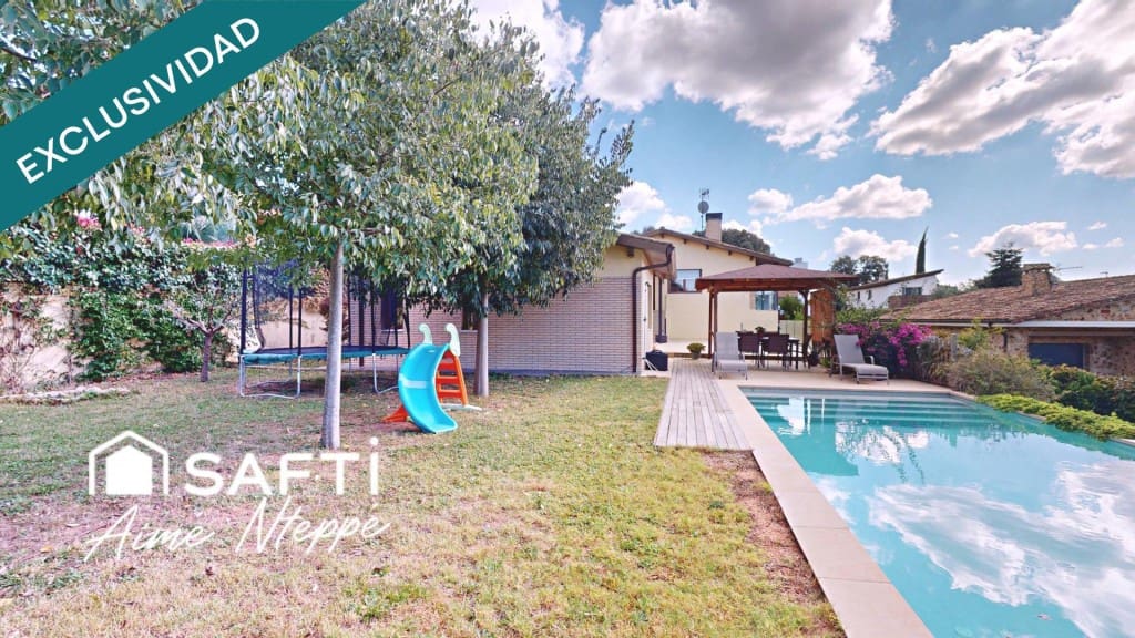 5 soveværelse Villa til salg i Sant Julia de Ramis med swimmingpool garage - € 740.000 (Ref: 9878255)