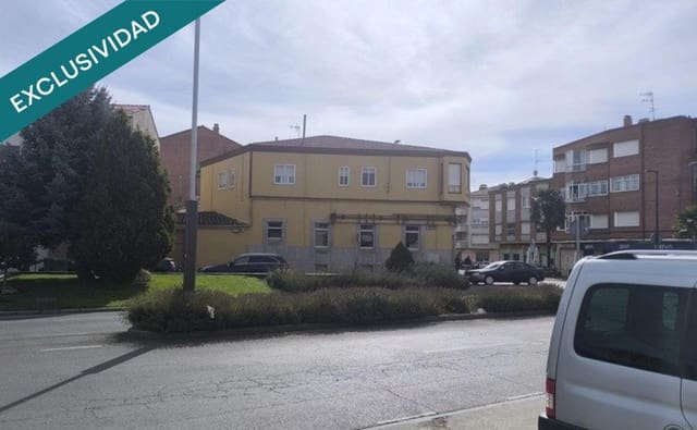 6 sypialnia Willa na sprzedaż w Santa María del Páramo z garażem - 150 000 € (Ref: 9878258)