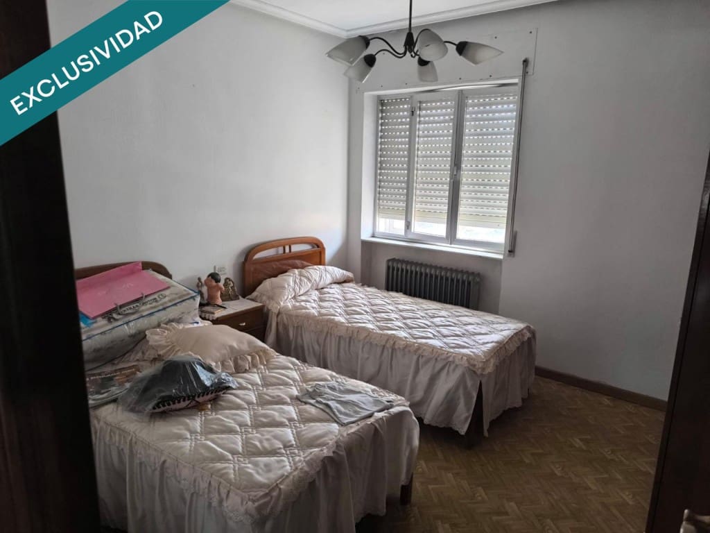 6 sypialnia Willa na sprzedaż w Santa Maria del Paramo z garażem - 150 000 € (Ref: 9878258)