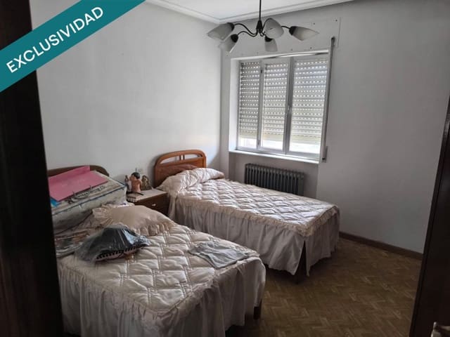 6 sypialnia Willa na sprzedaż w Santa María del Páramo z garażem - 150 000 € (Ref: 9878258)