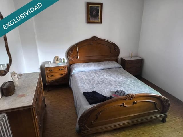 6 sypialnia Willa na sprzedaż w Santa María del Páramo z garażem - 150 000 € (Ref: 9878258)