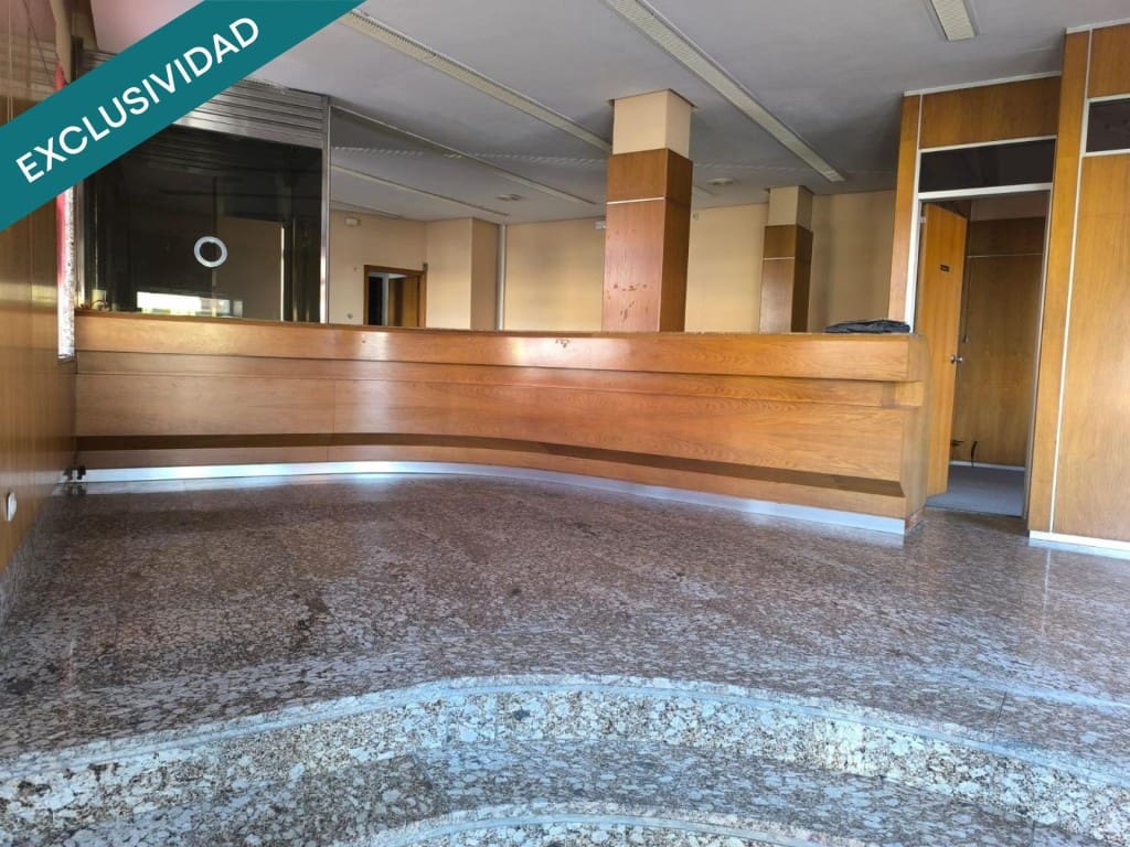 6 sypialnia Willa na sprzedaż w Santa Maria del Paramo z garażem - 150 000 € (Ref: 9878258)