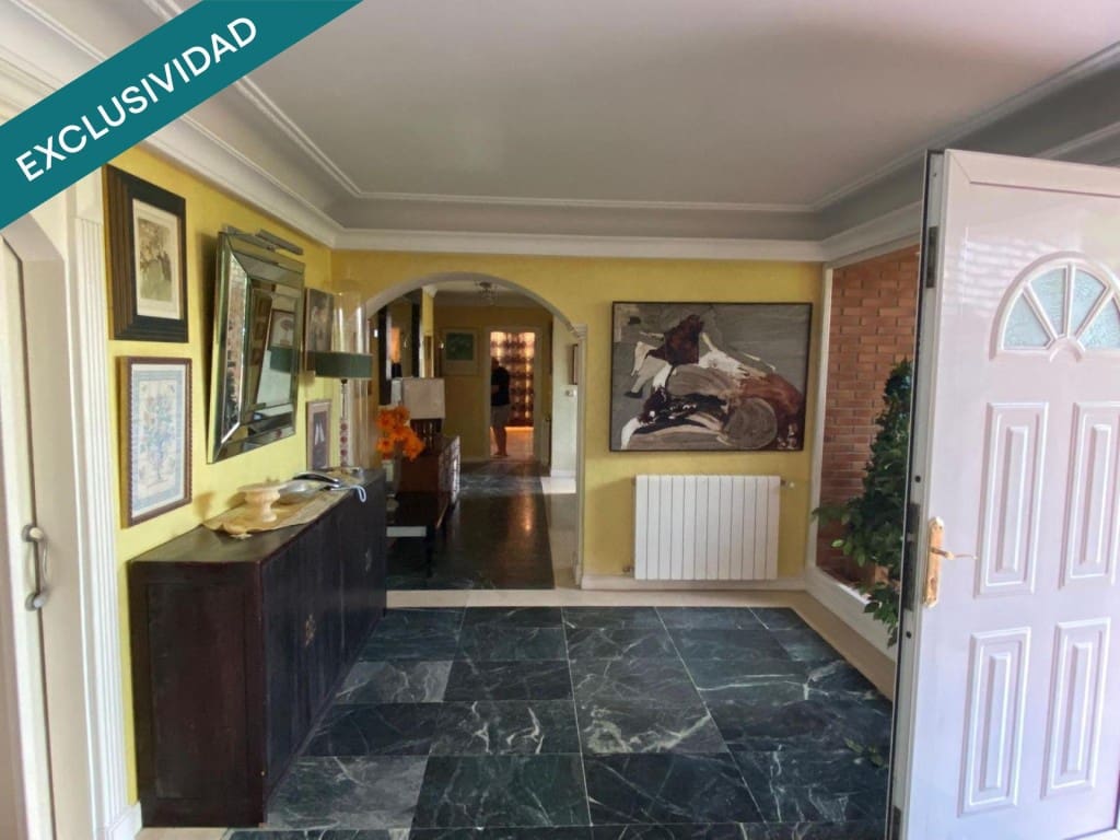 Escritório para venda em Santa Cruz de Bezana - 3 675 000 € (Ref: 9878260)