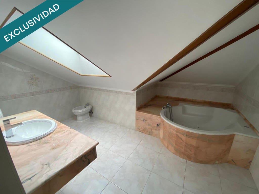 Escritório para venda em Santa Cruz de Bezana - 3 675 000 € (Ref: 9878260)