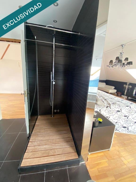 Escritório para venda em Santa Cruz de Bezana - 3 675 000 € (Ref: 9878260)
