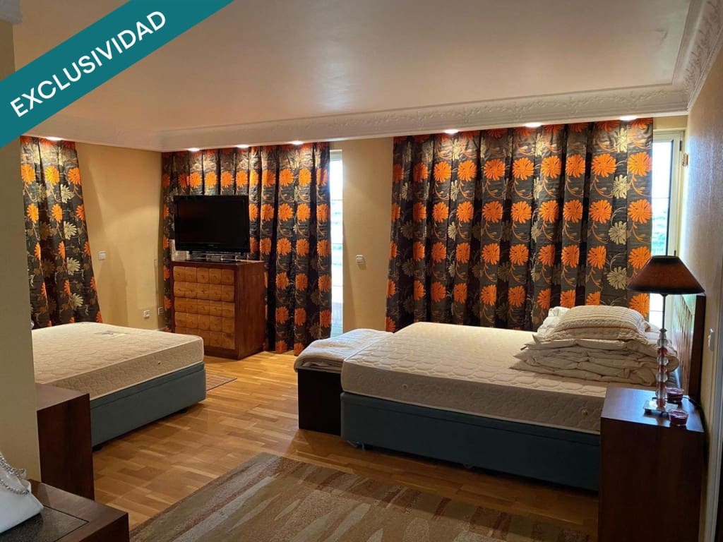 Escritório para venda em Santa Cruz de Bezana - 3 675 000 € (Ref: 9878260)