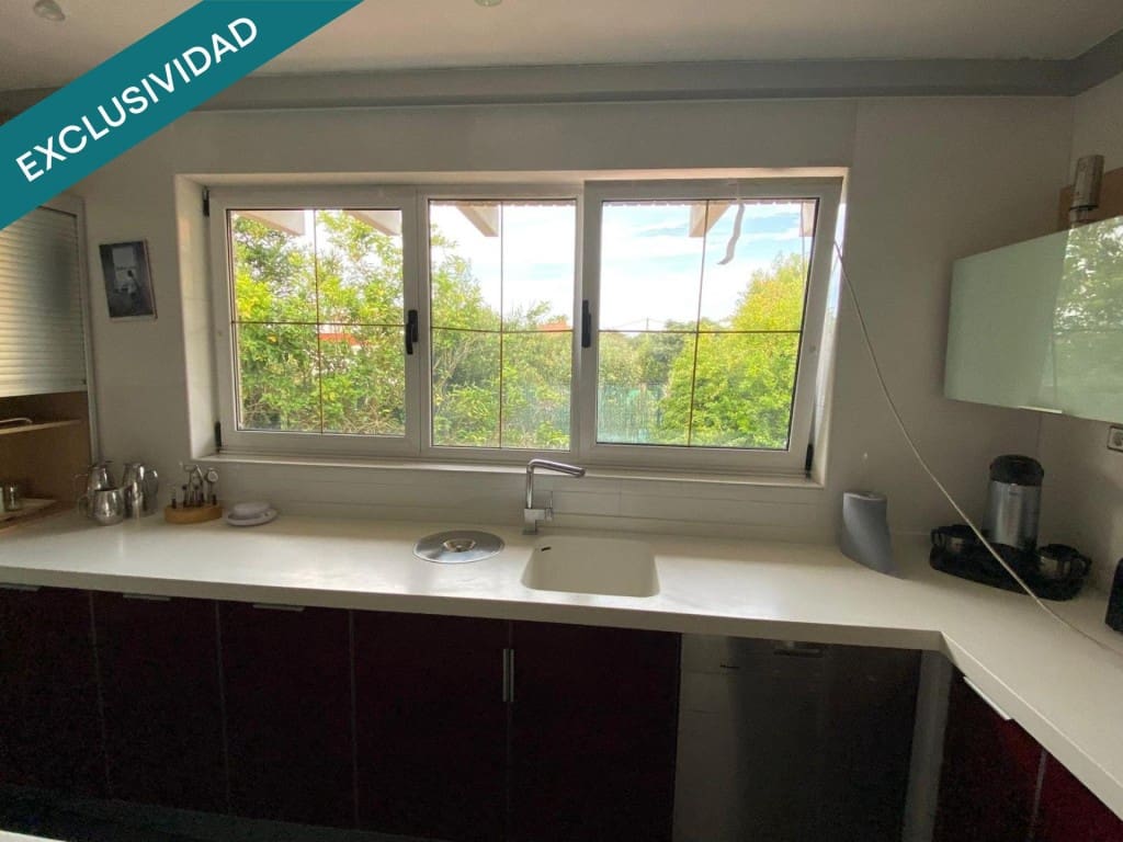 Escritório para venda em Santa Cruz de Bezana - 3 675 000 € (Ref: 9878260)