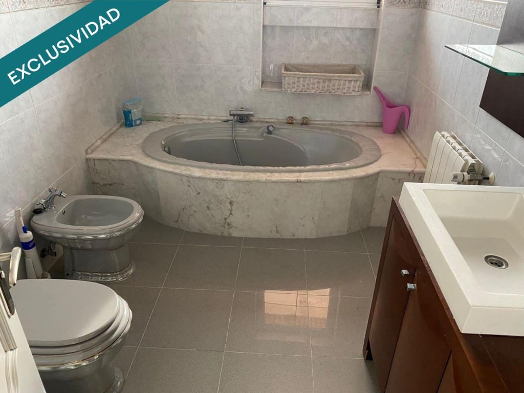 Escritório para venda em Santa Cruz de Bezana - 3 675 000 € (Ref: 9878260)