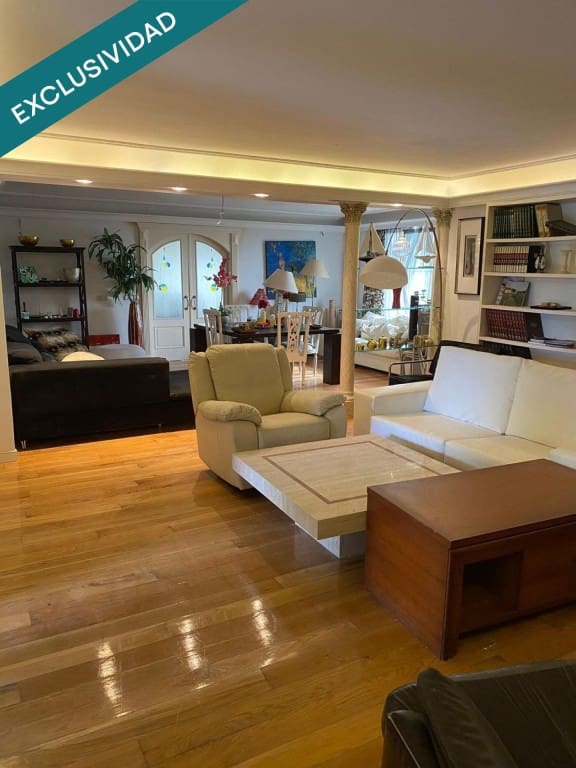 Escritório para venda em Santa Cruz de Bezana - 3 675 000 € (Ref: 9878260)