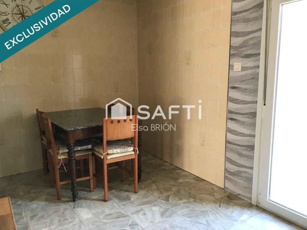 Chalet de 5 habitaciones en Porto do Son en venta - 325.000 € (Ref: 9880777)