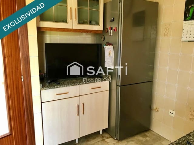 Chalet de 5 habitaciones en Porto do Son en venta - 325.000 € (Ref: 9880777)