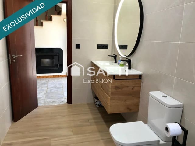 Chalet de 5 habitaciones en Porto do Son en venta - 325.000 € (Ref: 9880777)