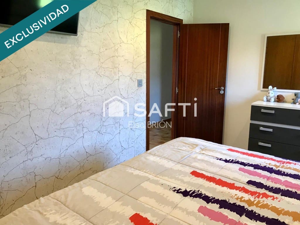 Chalet de 5 habitaciones en Porto do Son en venta - 325.000 € (Ref: 9880777)