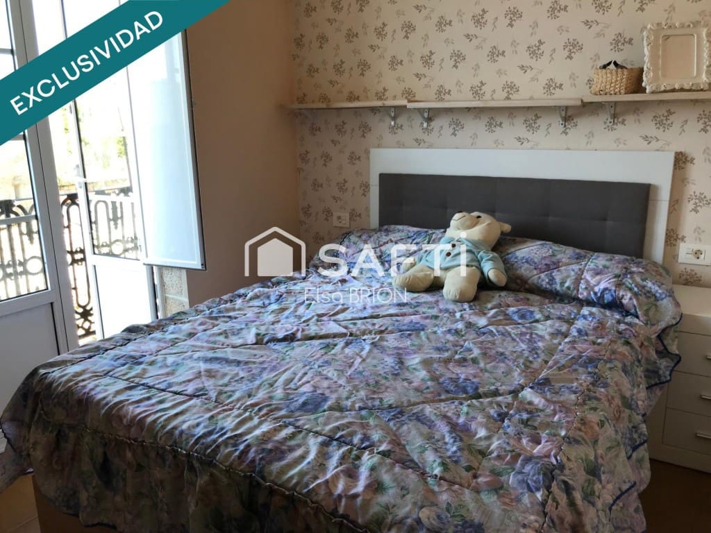 Chalet de 5 habitaciones en Porto do Son en venta - 325.000 € (Ref: 9880777)