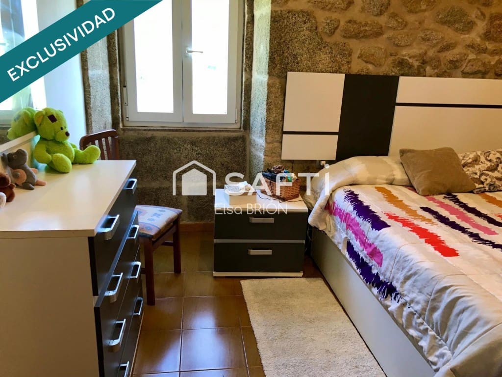 Chalet de 5 habitaciones en Porto do Son en venta - 325.000 € (Ref: 9880777)