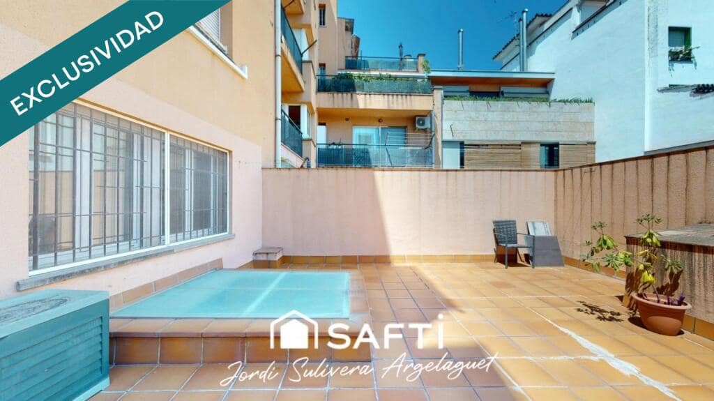 4 bedroom Apartment for sale in Girona city - € 449,000 (Ref: 9880779)