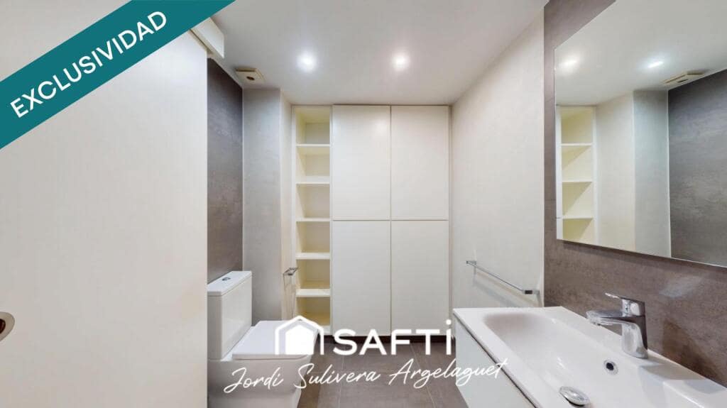 4 bedroom Apartment for sale in Girona city - € 449,000 (Ref: 9880779)