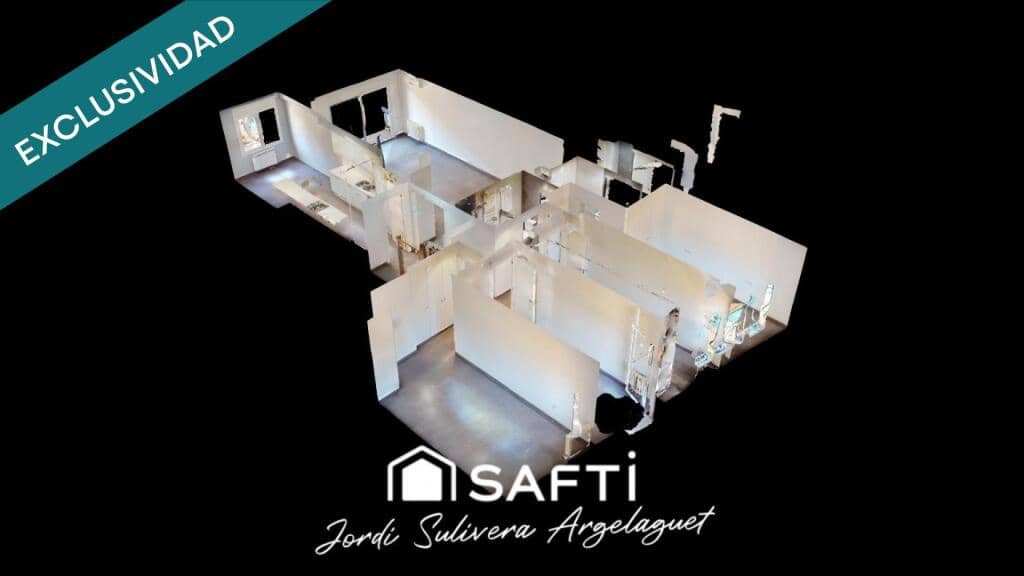 4 bedroom Apartment for sale in Girona city - € 449,000 (Ref: 9880779)