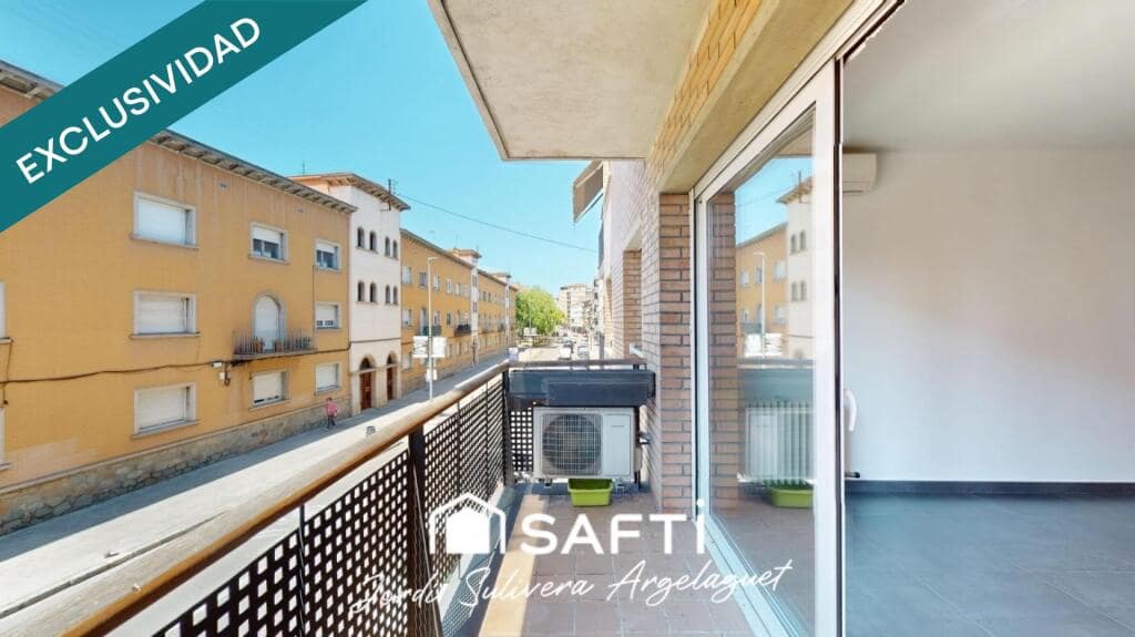 4 bedroom Apartment for sale in Girona city - € 449,000 (Ref: 9880779)